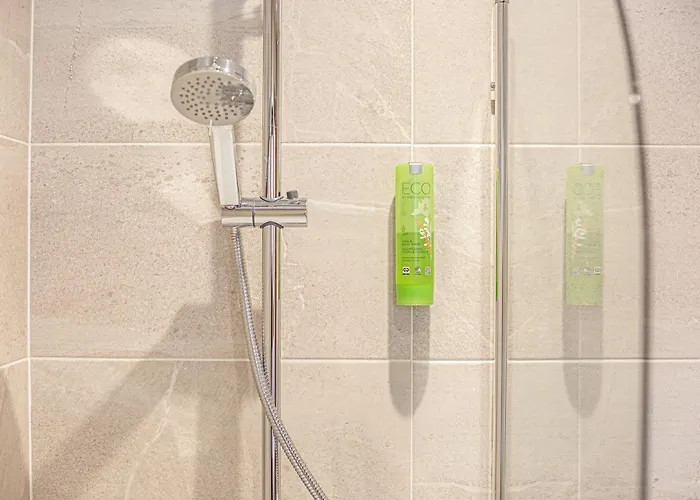 هابيماغ بيرنسايد بارك باونيس أون وينديرمير